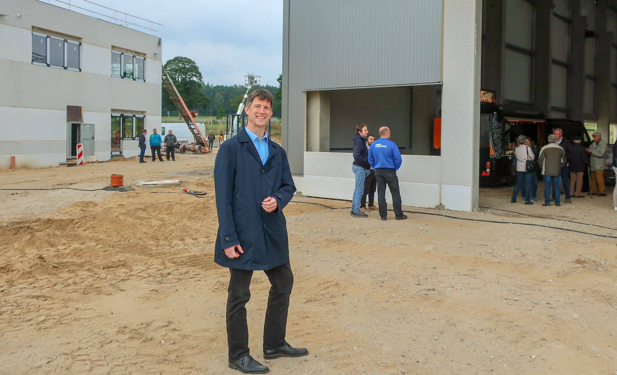 Geschäftsführer Alexander Wilhelm auf der Baustelle im TIP Innovationspark Nordheide. (c) WLH Wirtschaftsförderung im Landkreis Harburg GmbH